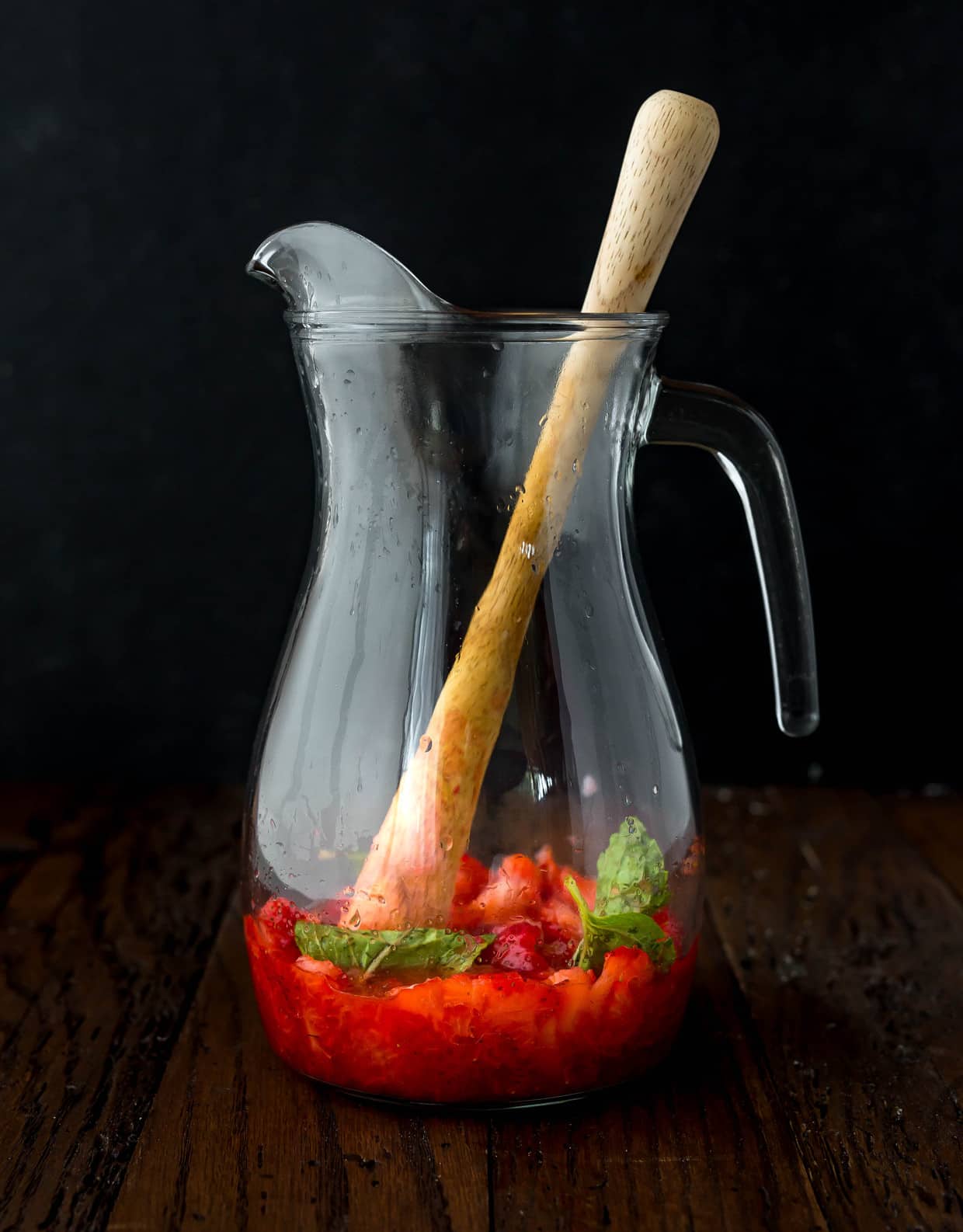 Pitcher Strawberry Mojitos