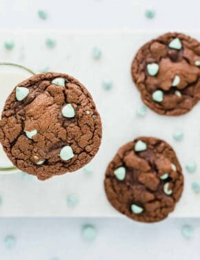 Mint Chip Cake Box Cookies