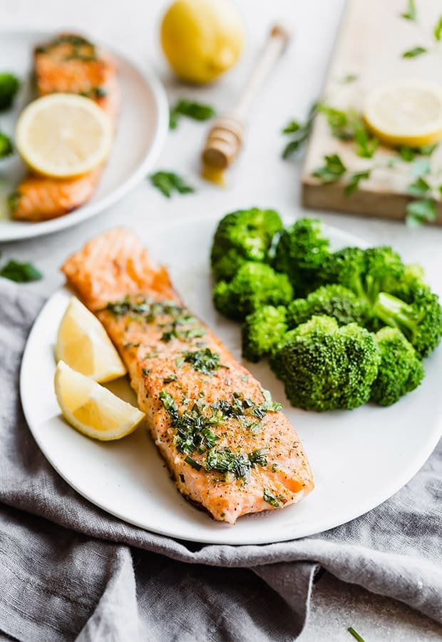 Lemon Honey Glazed Salmon Salt Baker