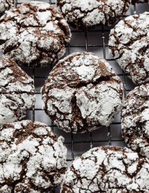 Chocolate Crinkle Cookies (with Melted Chocolate) - Salt & Baker