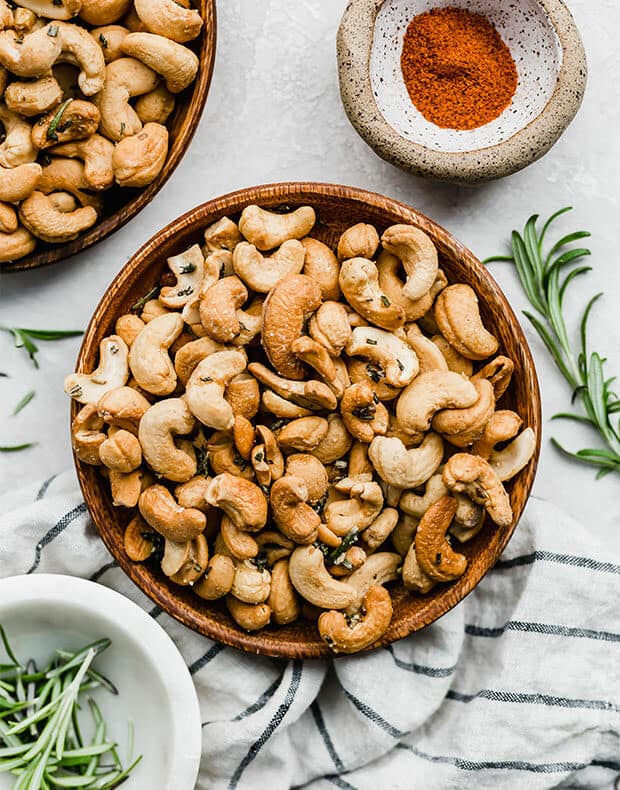 A plate full of Rosemary Roasted Cashews.