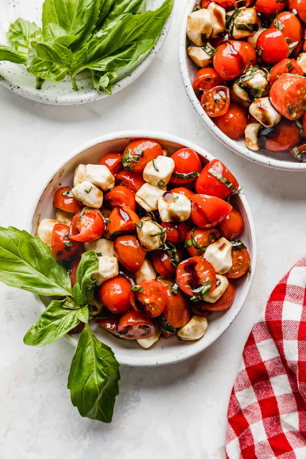 Delicious Caprese Salad with Fresh Tomatoes and Mozzarella