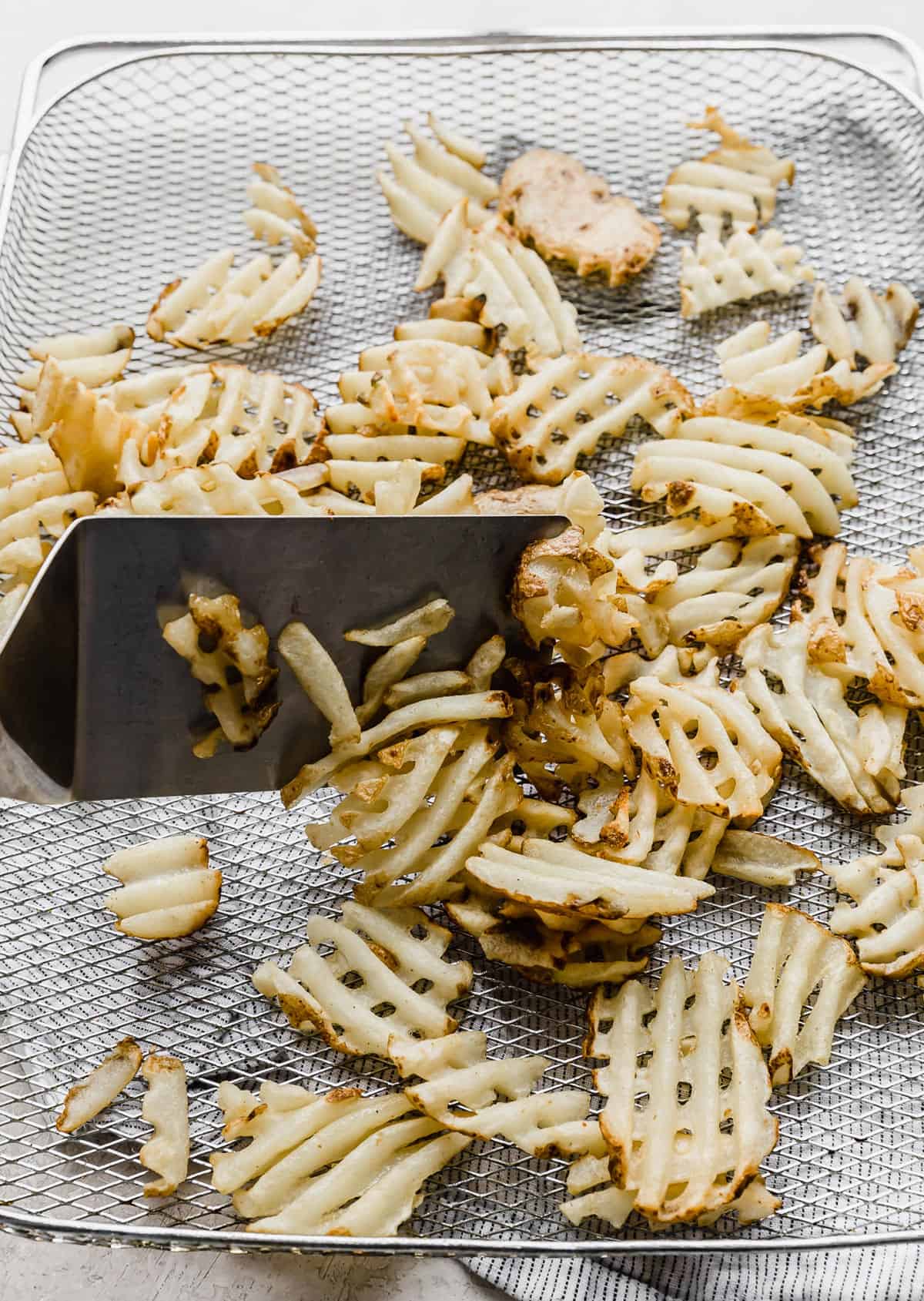 Oil Free Seasoned Waffle Fries in the Air Fryer - A Plantiful Path