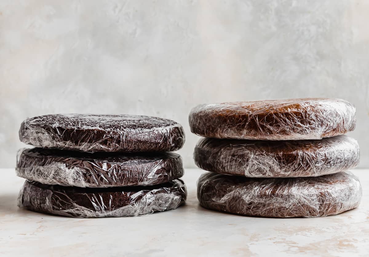 How To Wrap A Layered Cake Using Plastic Wrap - Neurotic Mom Bakes