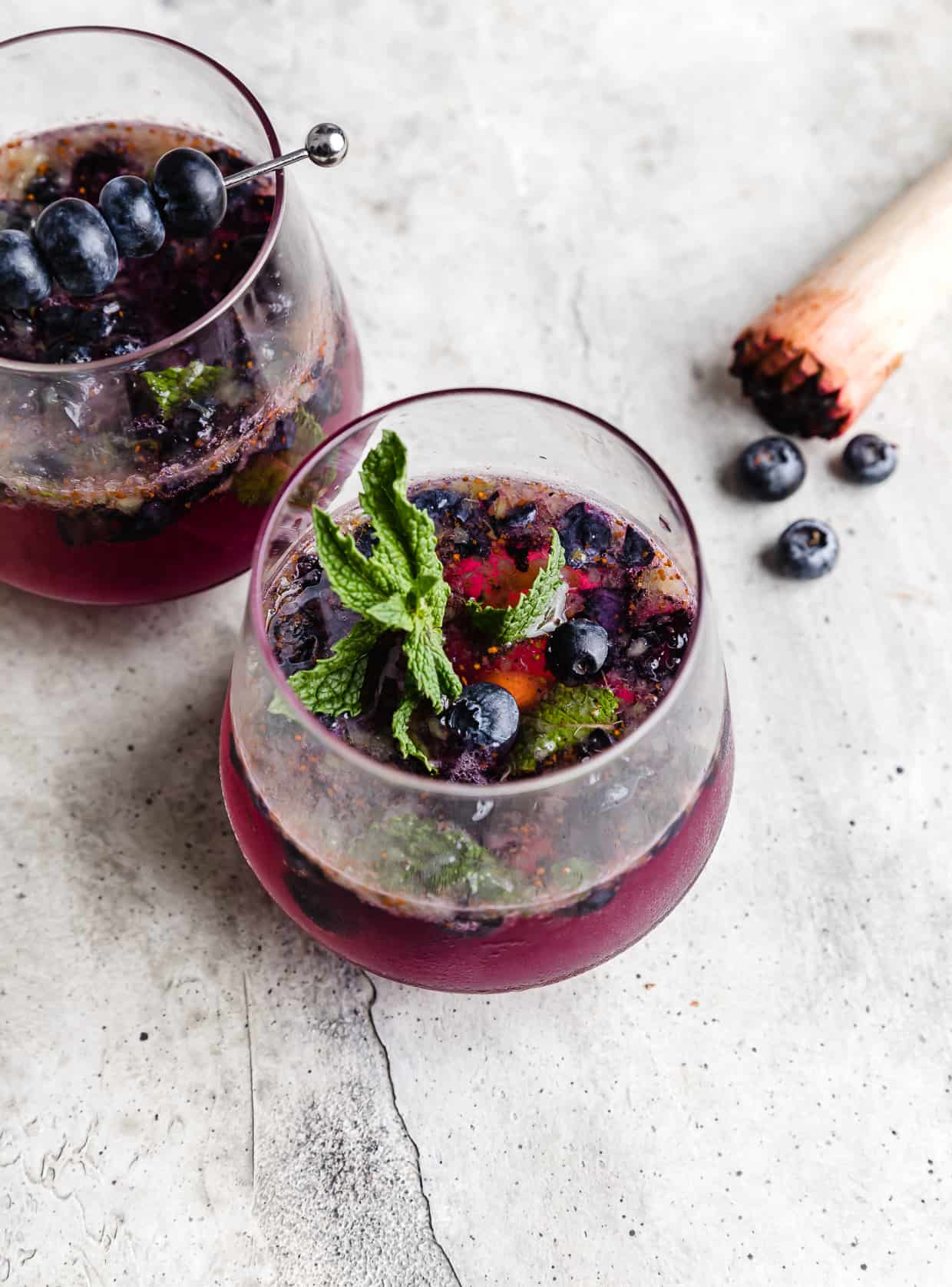 Crisp & Refreshing Lemon Blueberry Mocktail