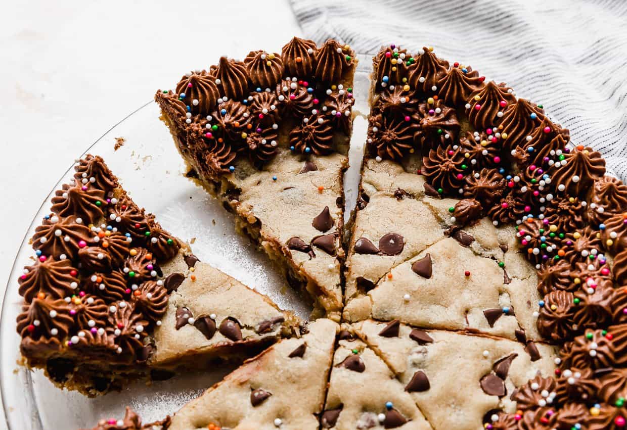 CHOCOLATE CHIP COOKIE CAKE — 600 ACRES