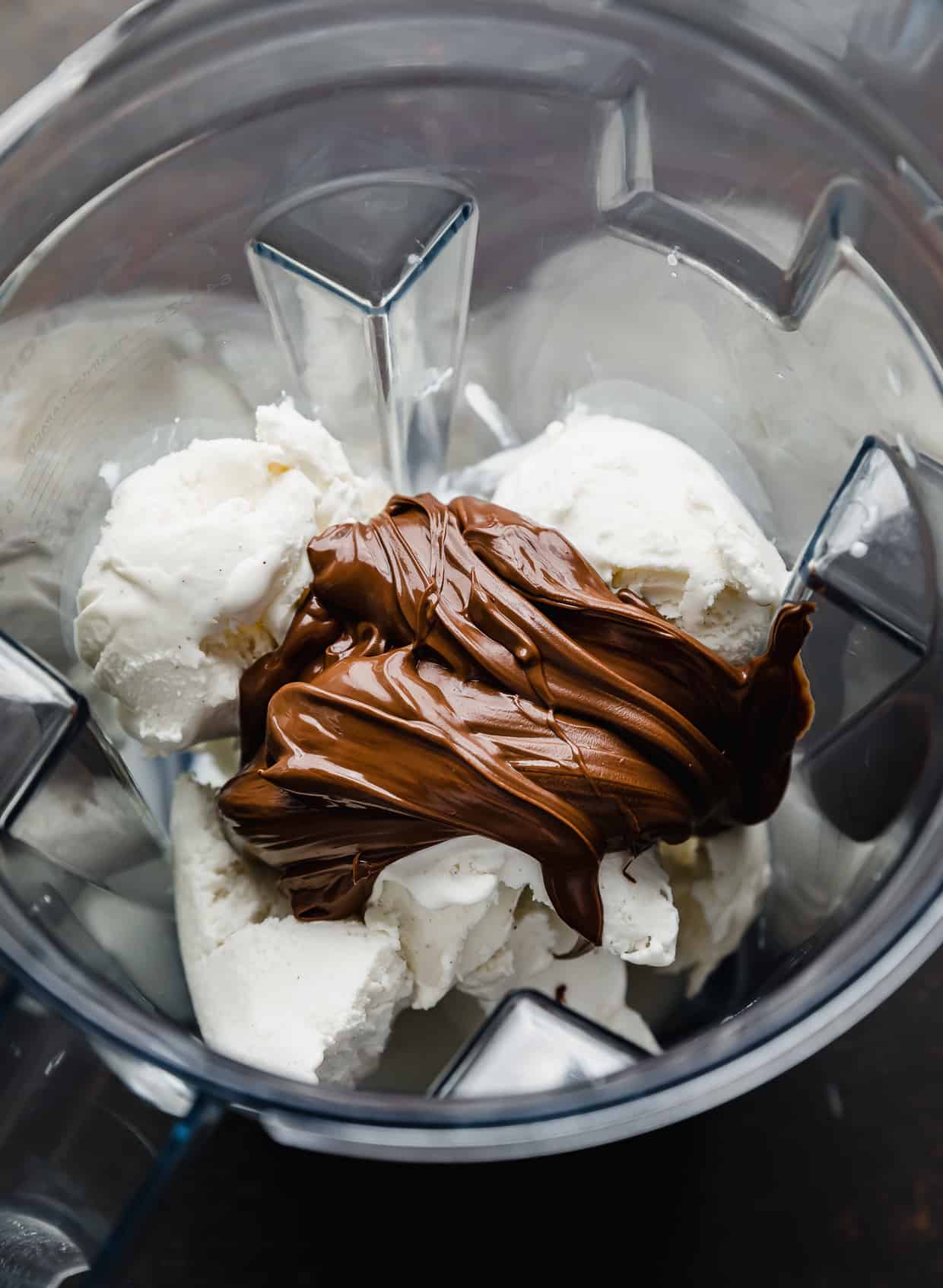 Vanilla ice cream and Nutella in a blender.