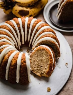 Banana Bread Bundt Cake
